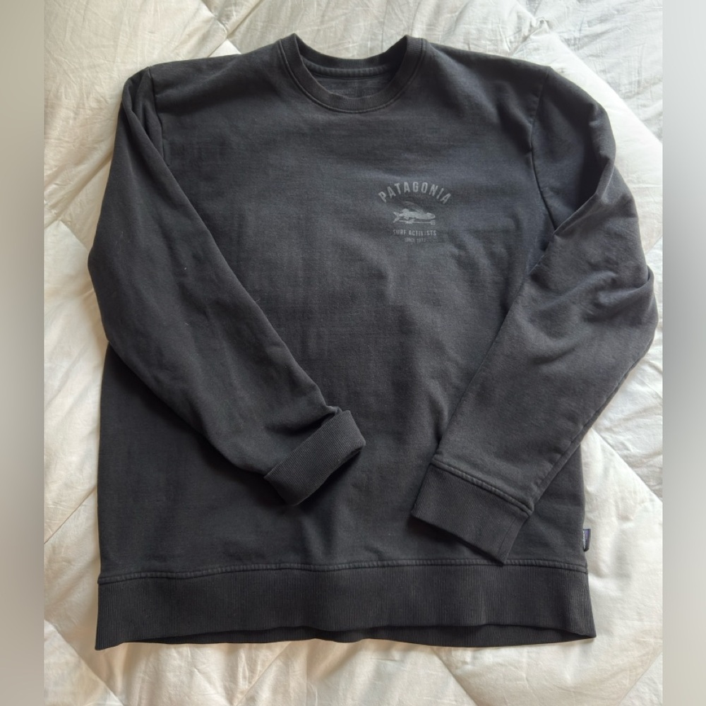 Patagonia Men's Charcoal Black Crewneck Sweatshirt